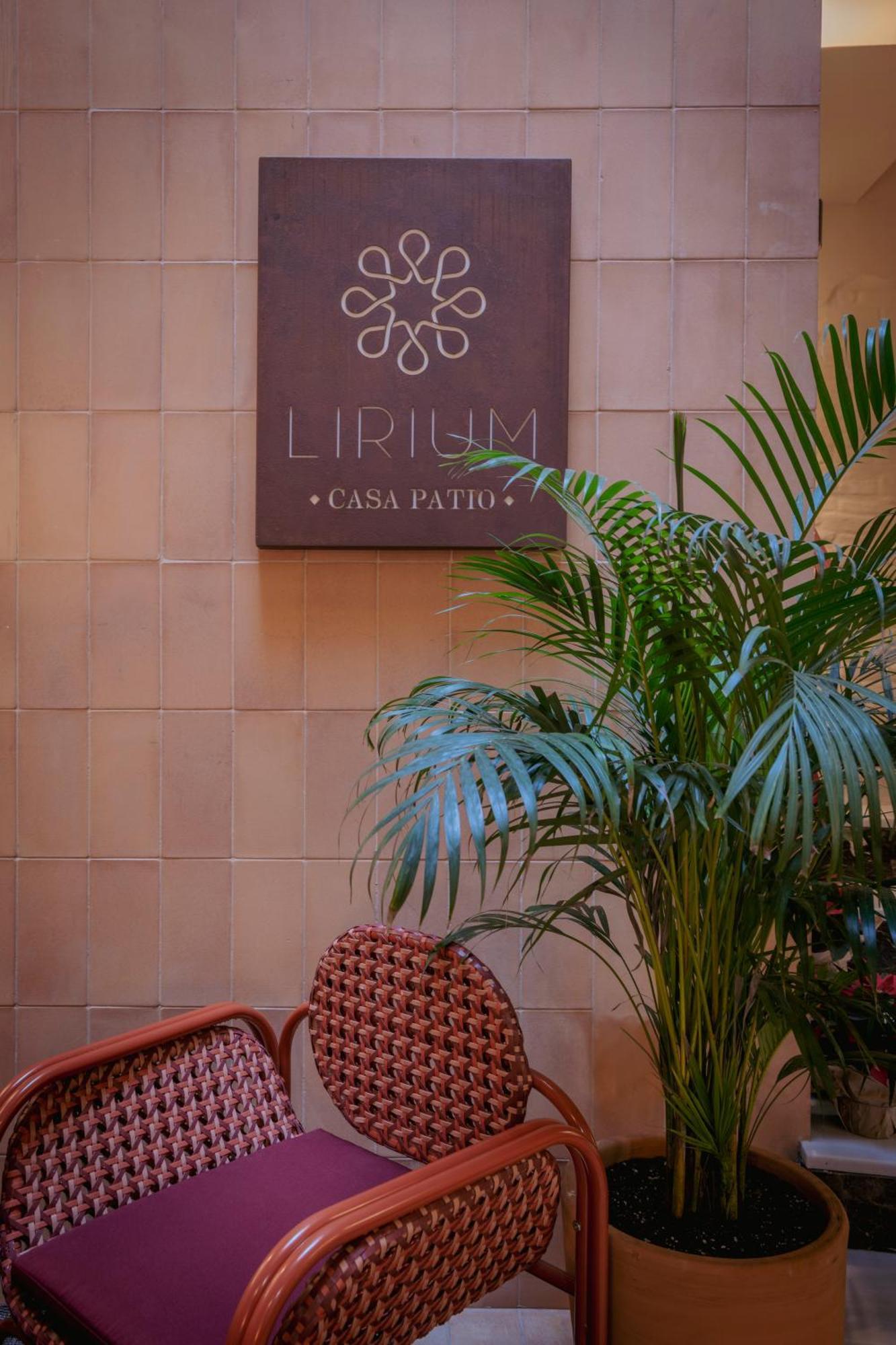 Lirium Casa Patio Hotel Sevilla Eksteriør billede